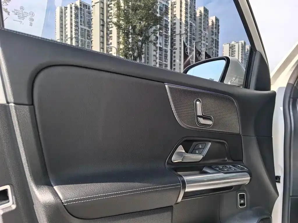 Mercedes-Benz GLA — фото 7