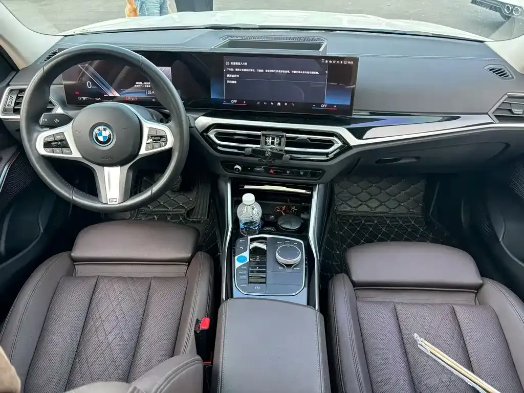 BMW i3 2024 из CN, фото 3