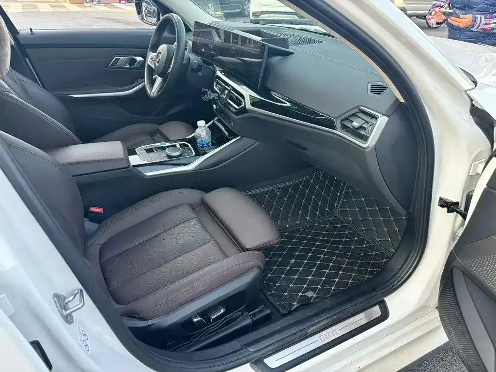 BMW i3 2024 из CN, фото 4
