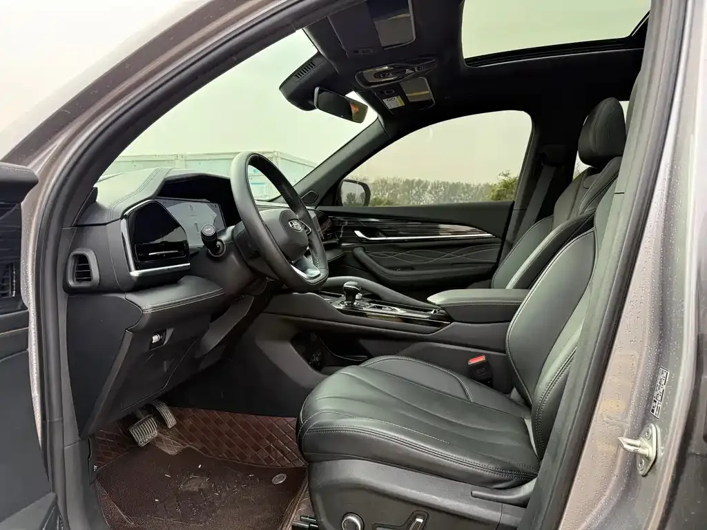 Geely Xingyue L 2025 из CN, фото 4