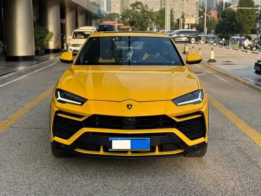 Lamborghini Urus — фото 2