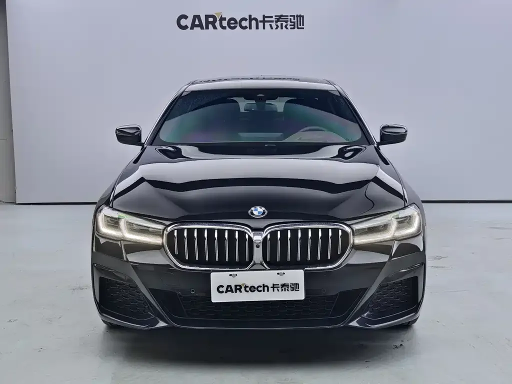 BMW 5 Series — фото 2