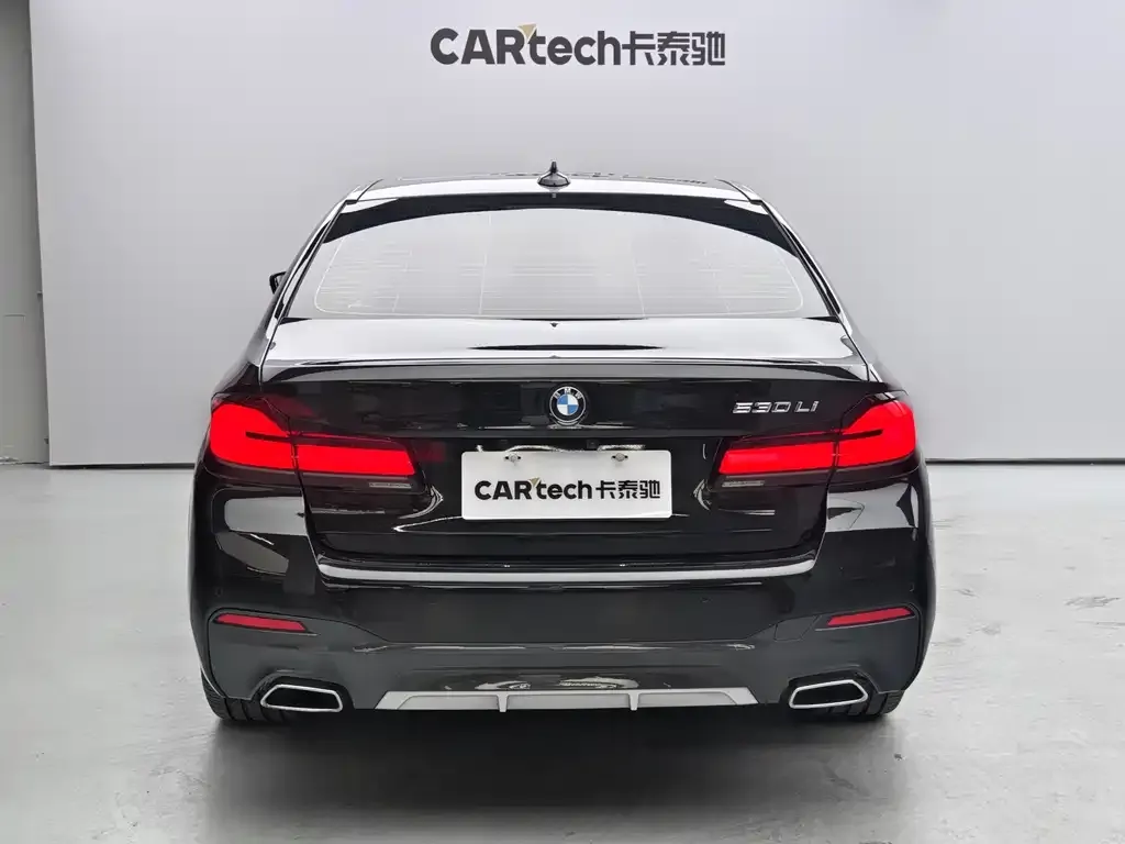 BMW 5 Series — фото 6