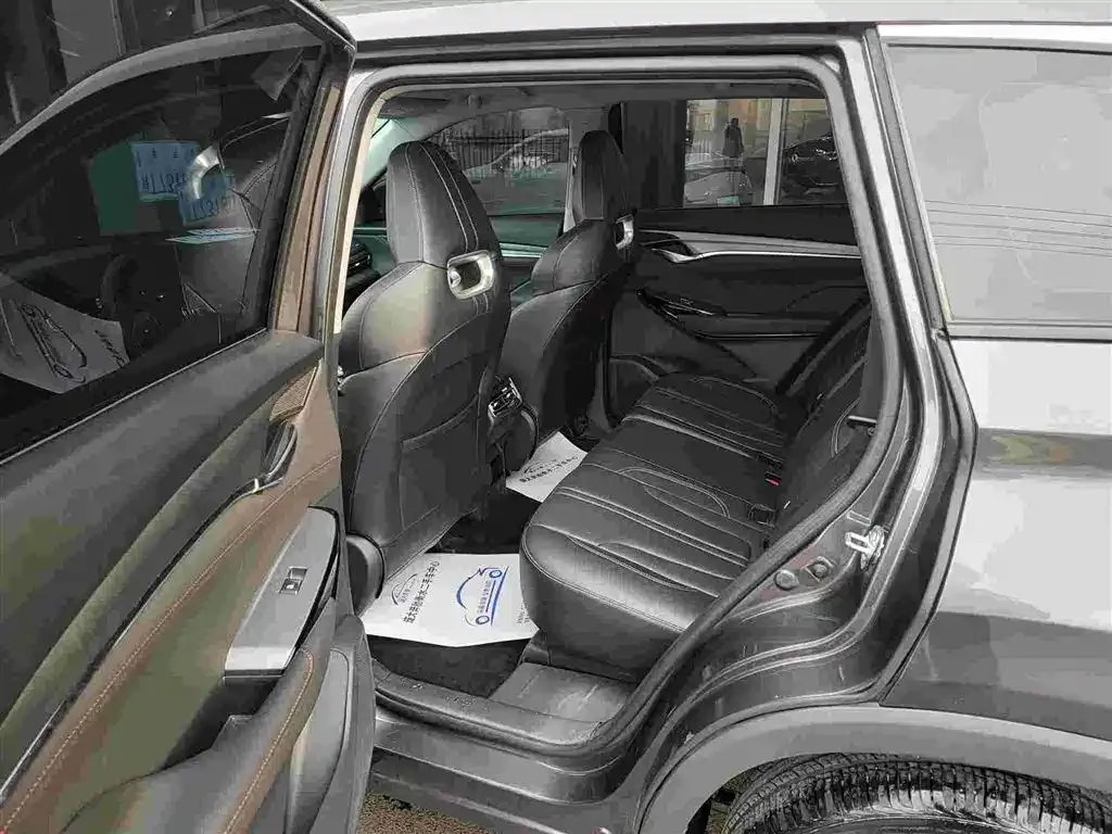 Changan CS75PLUS — фото 10