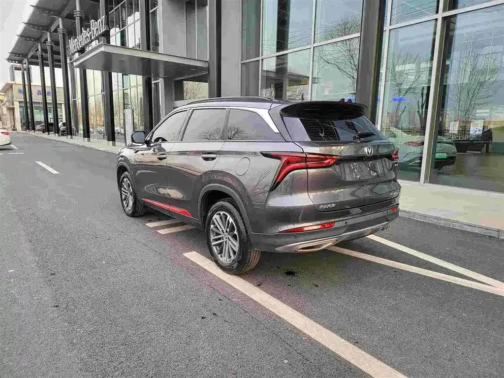 Changan CS75PLUS — фото 3
