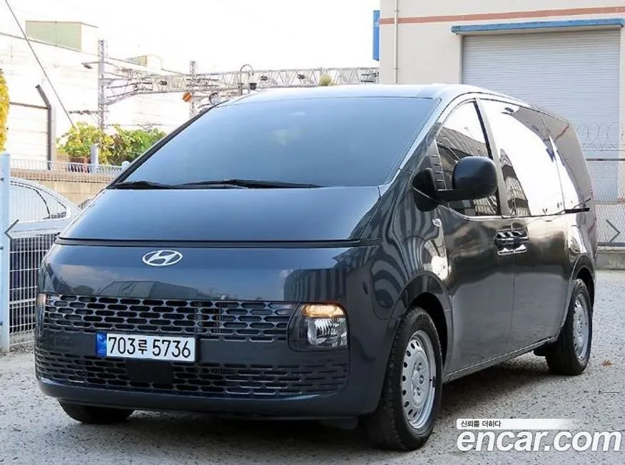 Hyundai Staria — фото 2