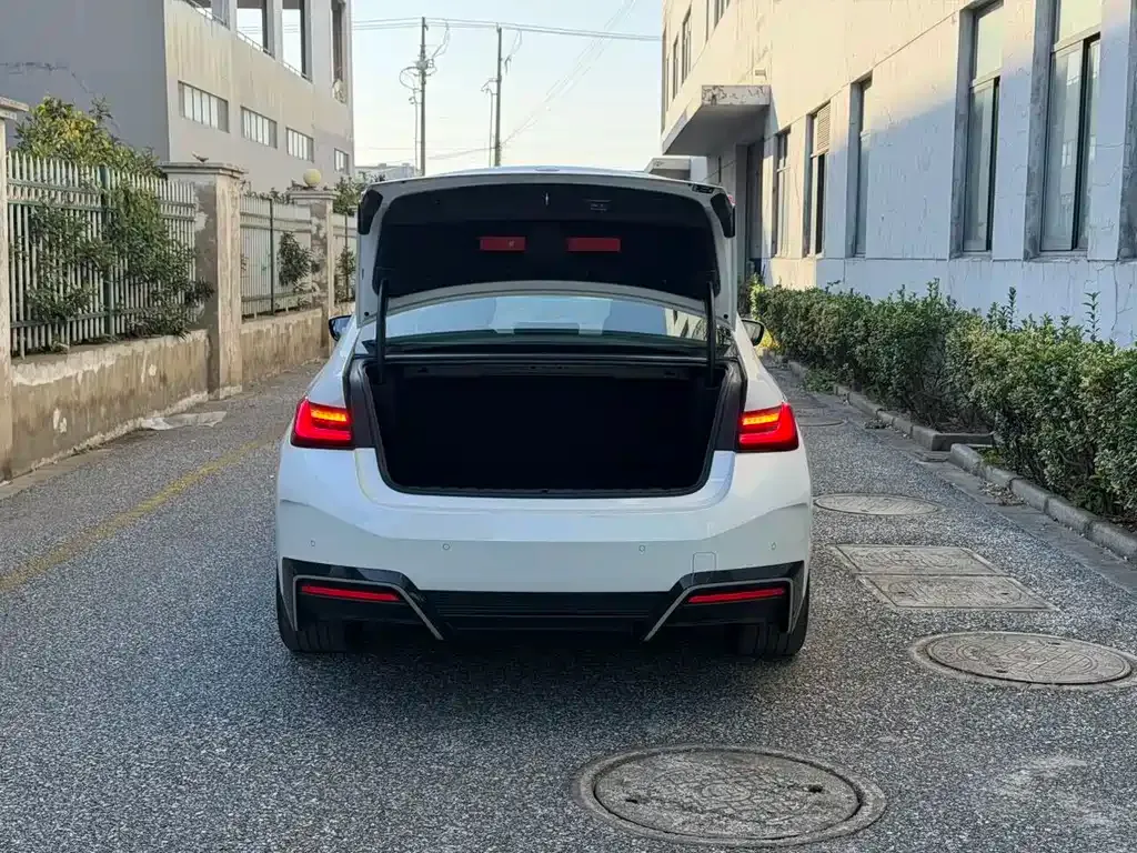 BMW i3 2023 из CN, фото 6