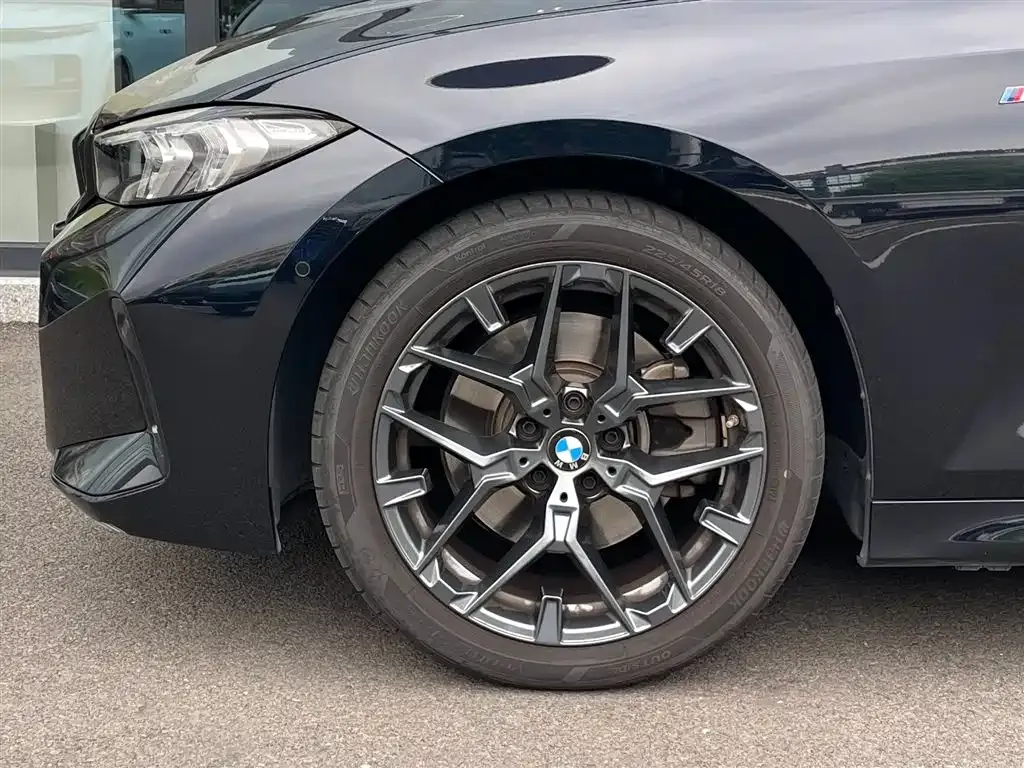 BMW 3 Series 2024 из CN, фото 6