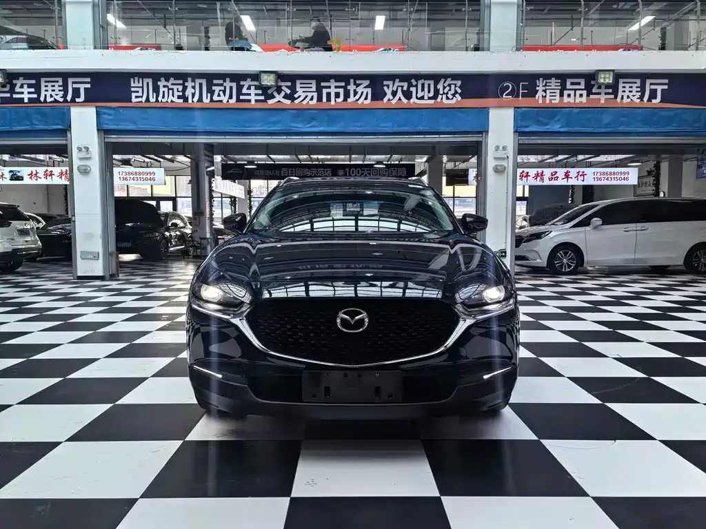 Mazda CX-30 2022 из CN, фото 2