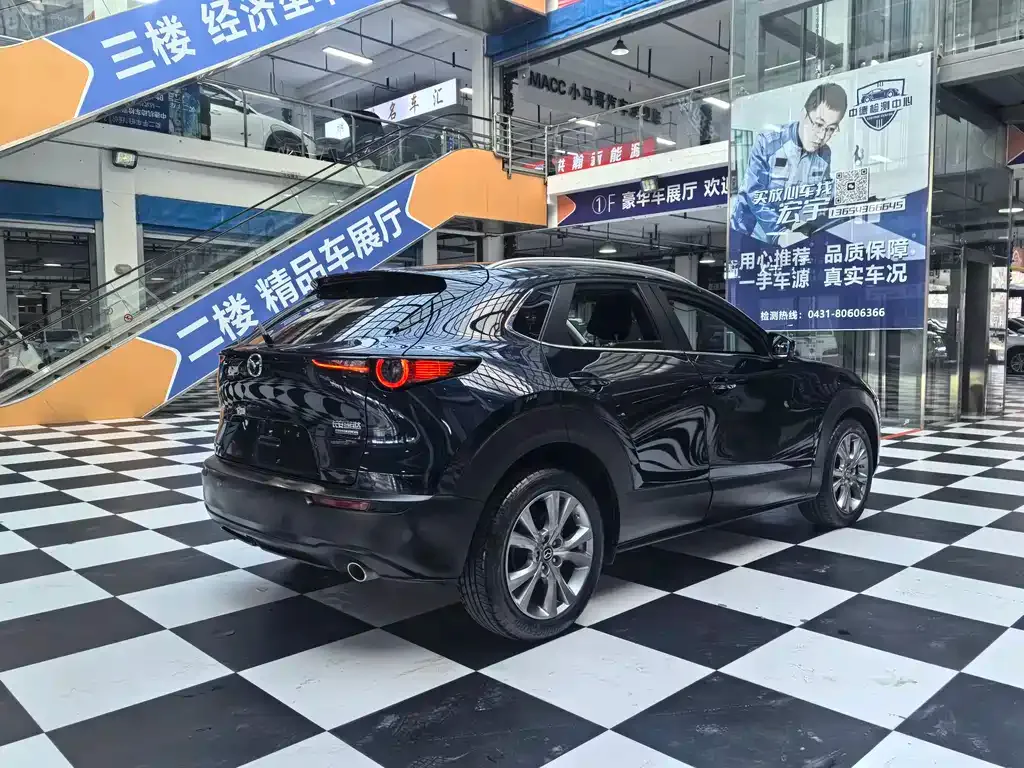 Mazda CX-30 2022 из CN, фото 8