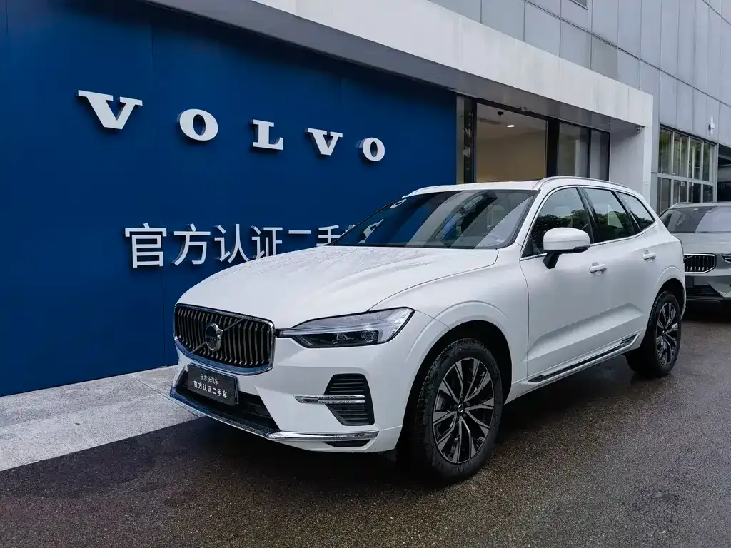 Volvo XC60 2023 из CN, фото 1