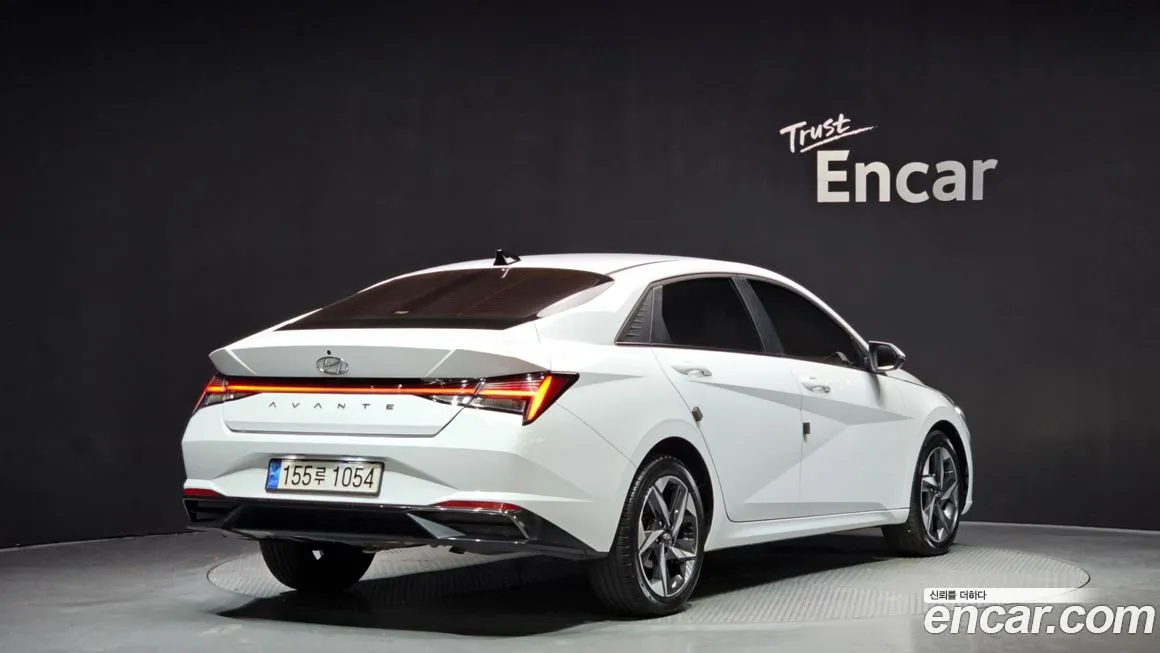 Hyundai AVANTE — фото 2