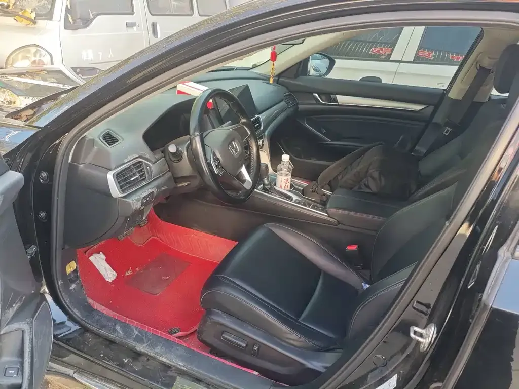 Honda Accord — фото 3