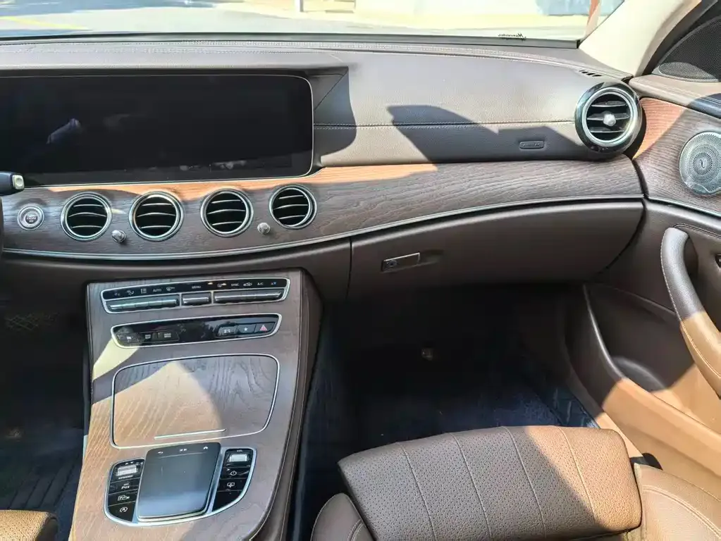 Mercedes-Benz E-Class 2022 из CN, фото 9