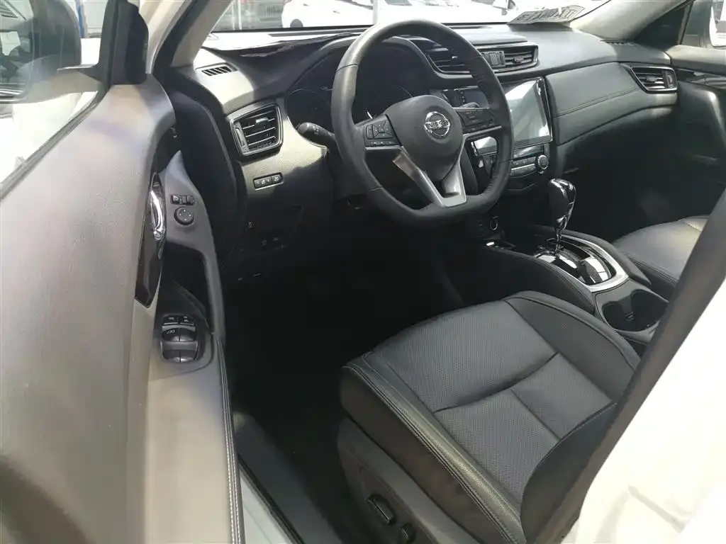 Nissan X-Trail 2023 из CN, фото 4