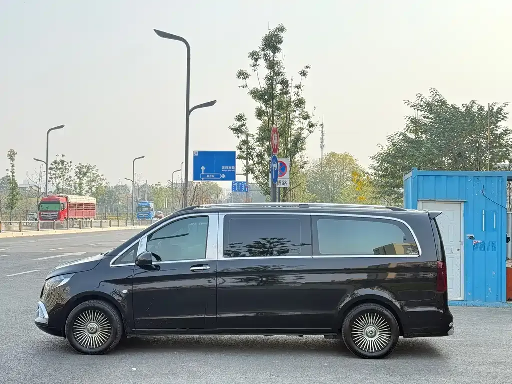 Mercedes-Benz Vito — фото 7