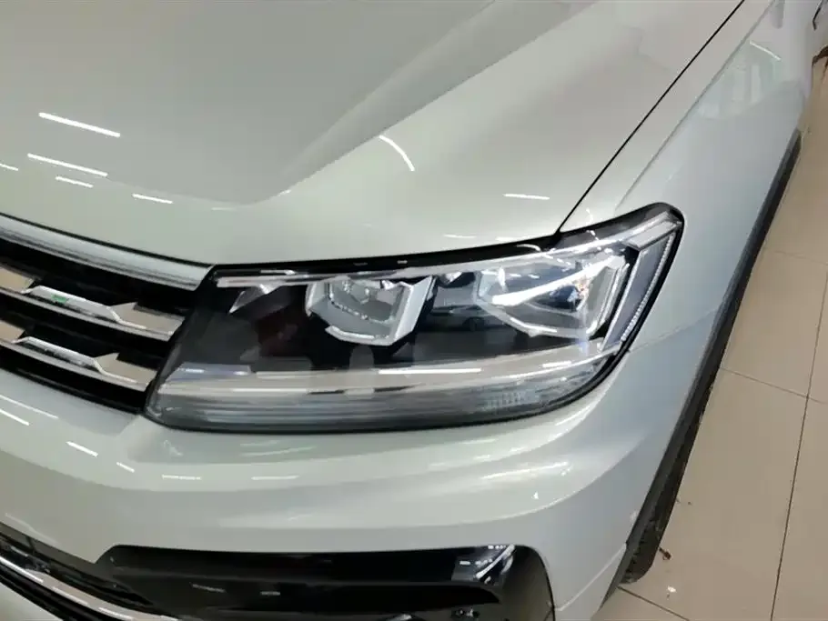 Volkswagen Tiguan L 2021 из CN, фото 5