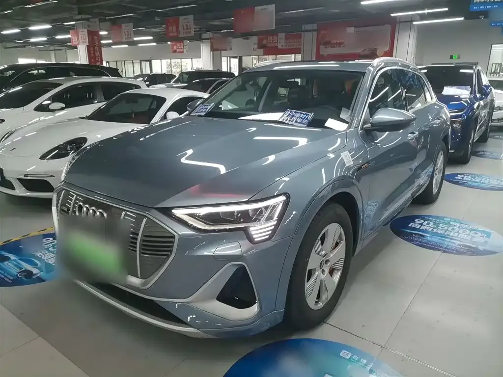 Audi e-tron 2025 из CN, фото 2