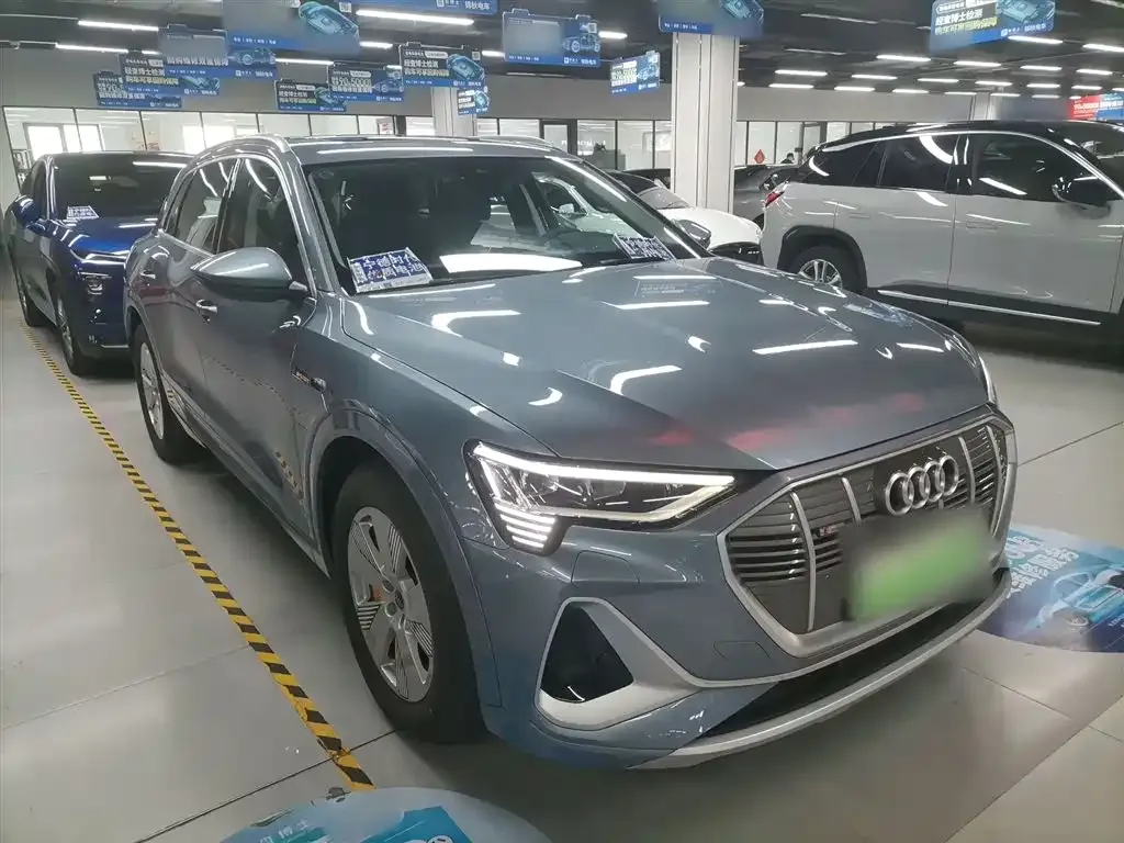 Audi e-tron 2025 из CN, фото 4