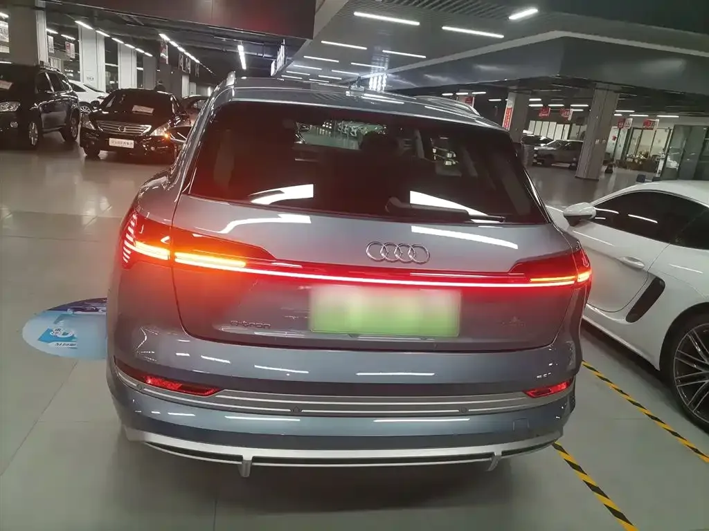 Audi e-tron 2025 из CN, фото 6