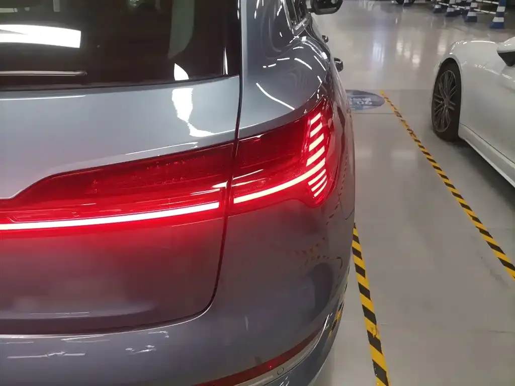 Audi e-tron 2025 из CN, фото 8