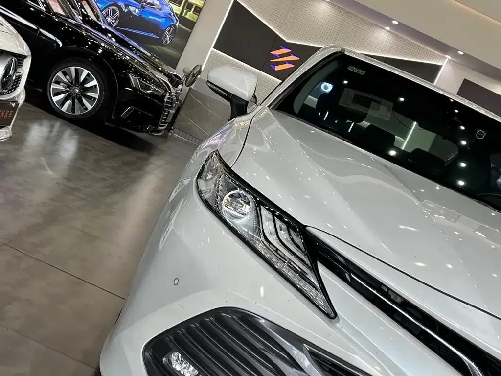 Toyota Camry 2021 из CN, фото 4