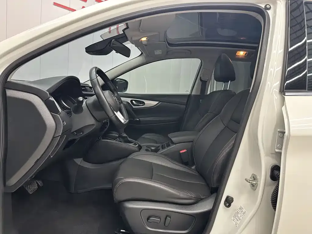 Nissan Qashqai — фото 4