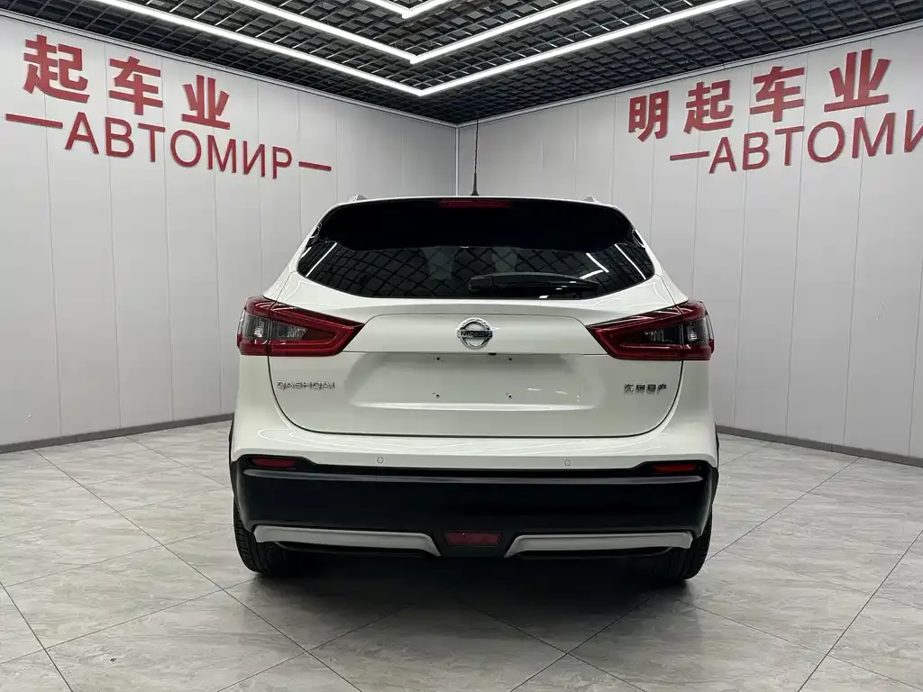 Nissan Qashqai — фото 9