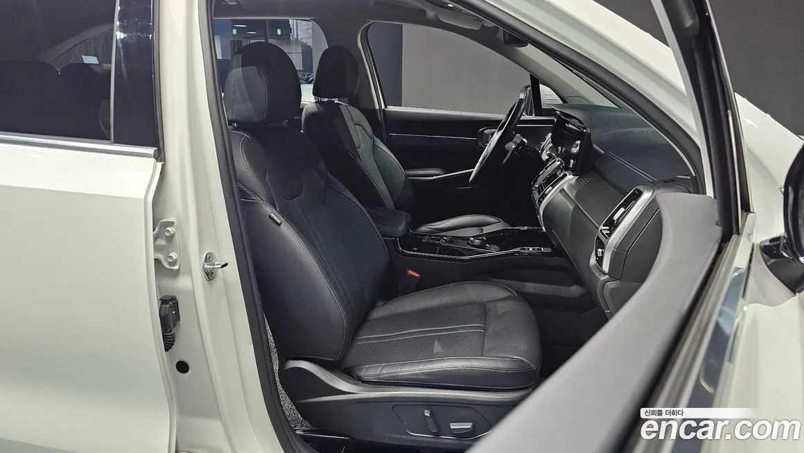 Kia Sorento — фото 10