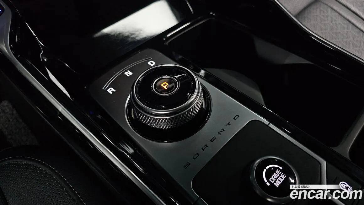 Kia Sorento — фото 9