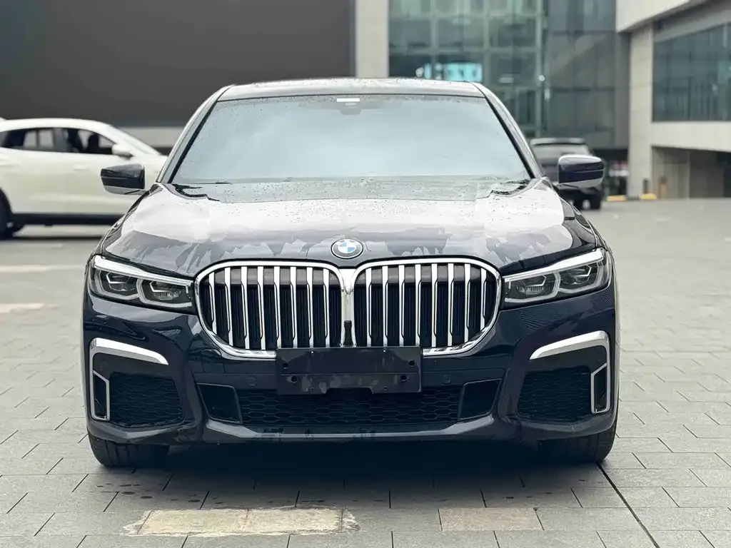 BMW 7 Series — фото 2