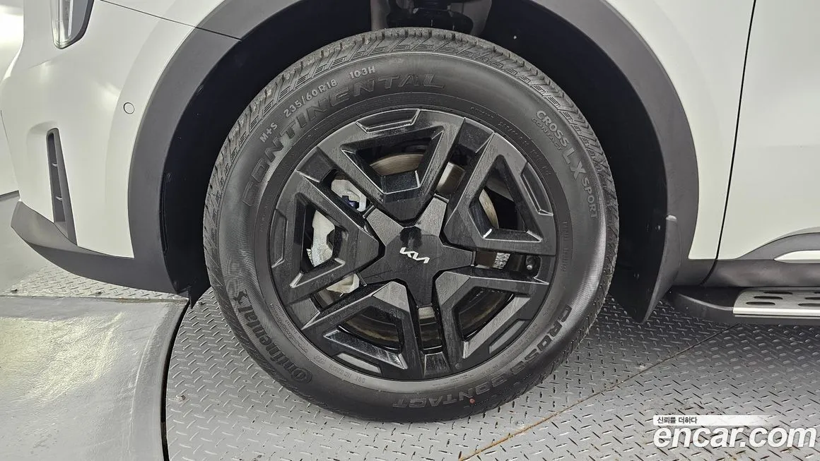 Kia Sorento — фото 5