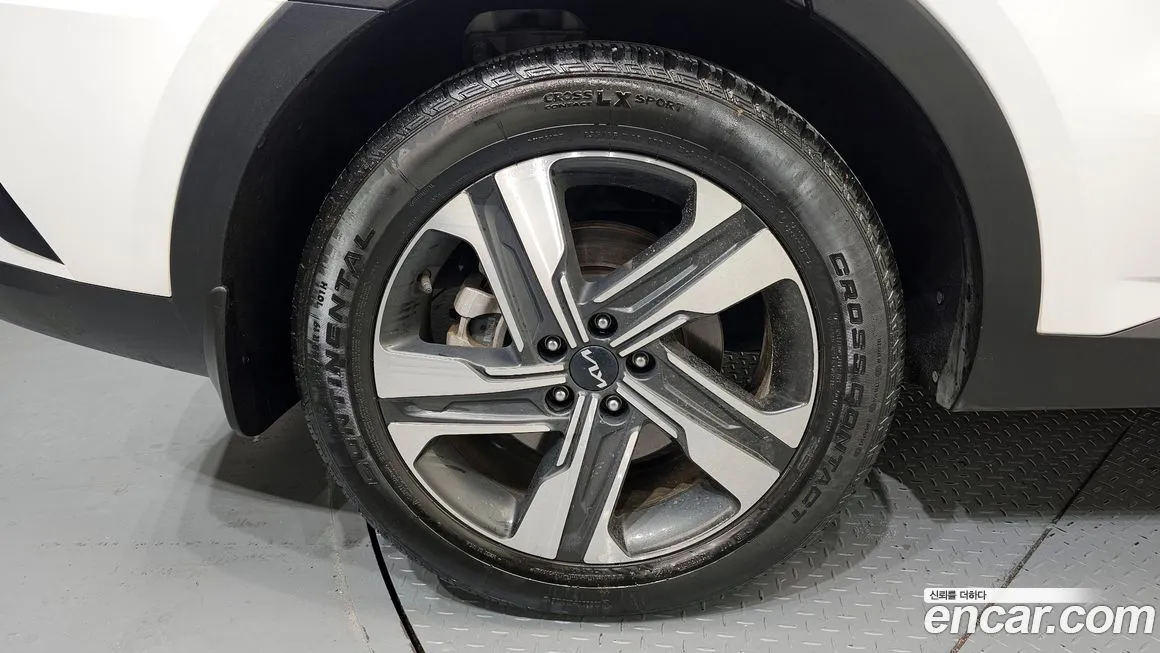 Kia Sorento — фото 5