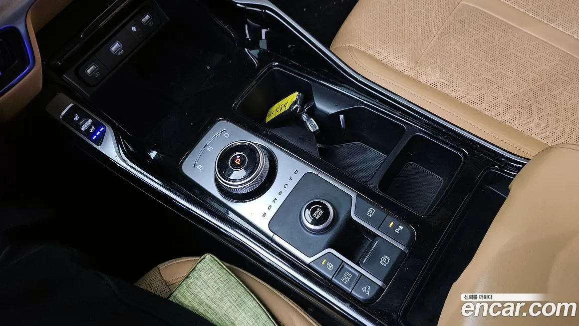 Kia Sorento — фото 9