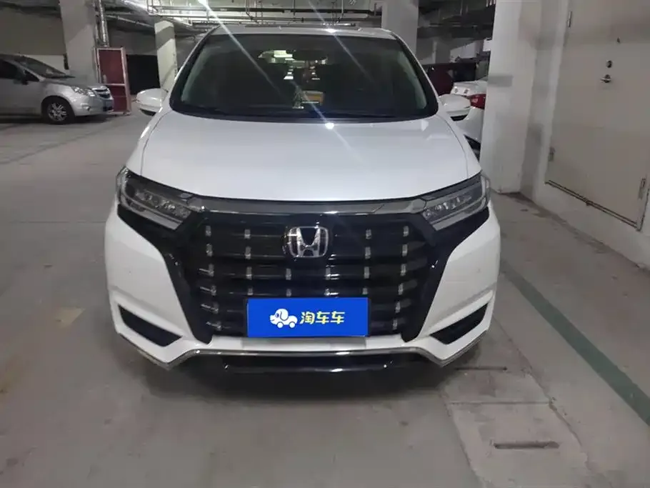Honda Elysion 2022 из CN, фото 2