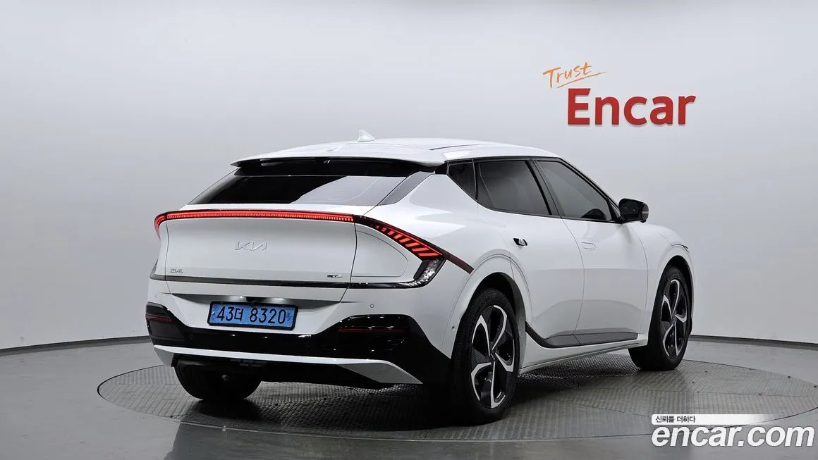 Kia EV6 — фото 2