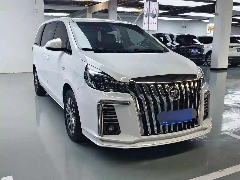 Buick GL8 2021 из CN, фото 3