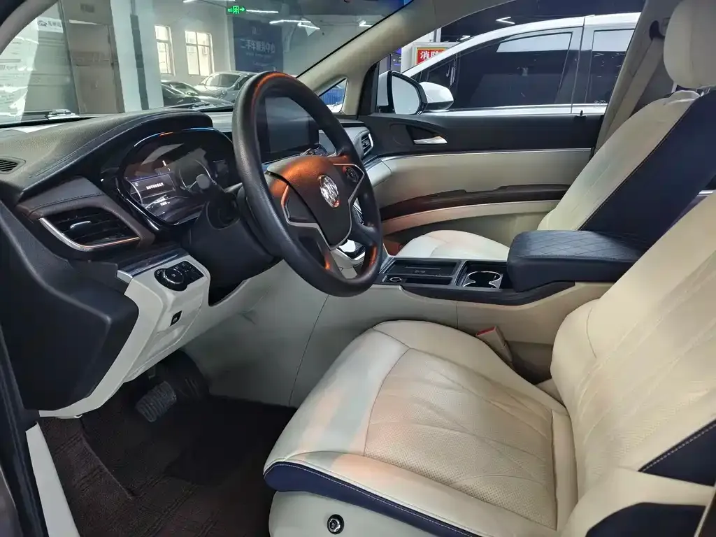 Buick GL8 2021 из CN, фото 4