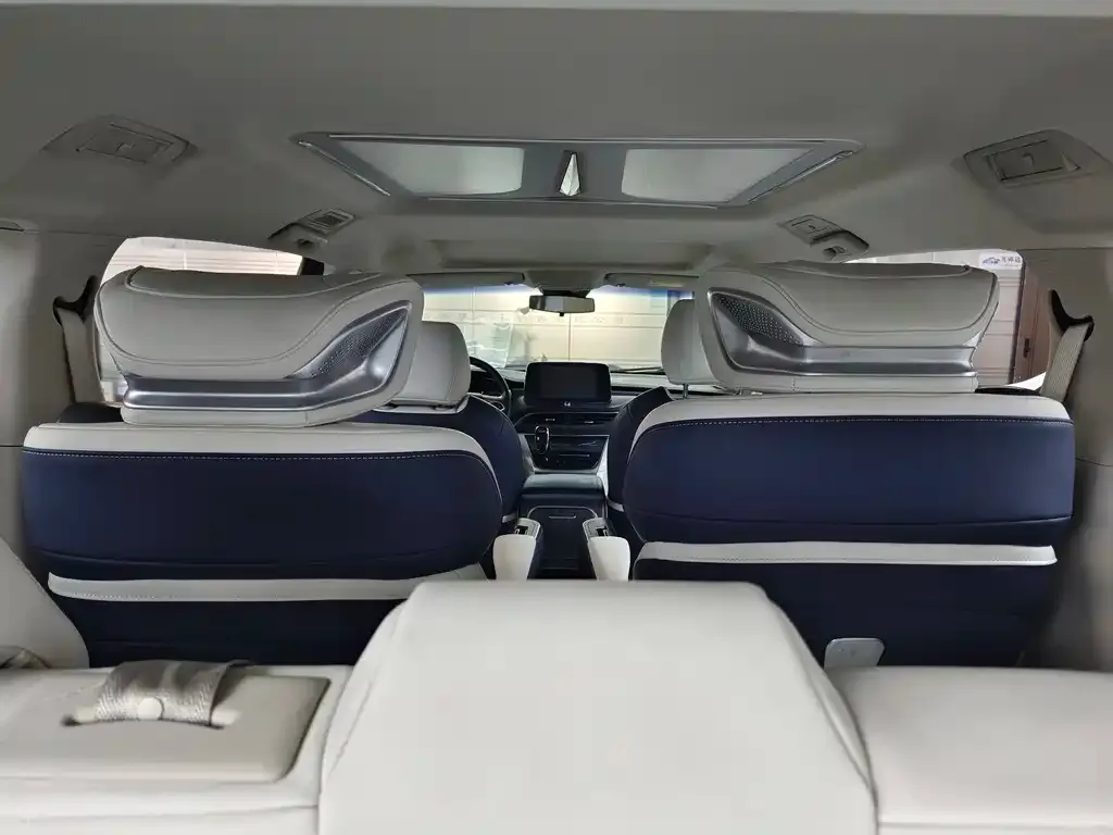 Buick GL8 2021 из CN, фото 7