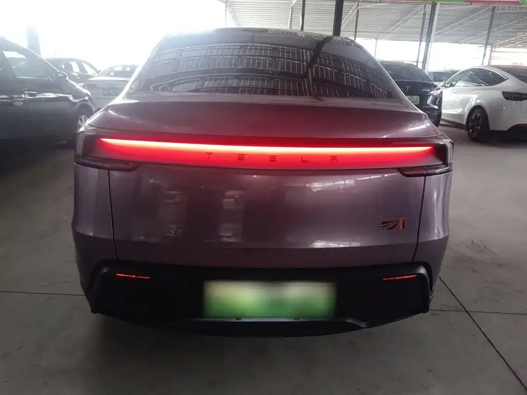 Tesla Model Y 2025 из CN, фото 6