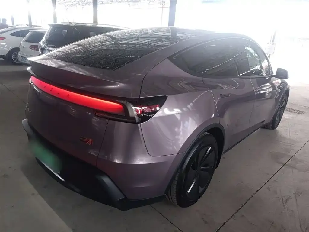 Tesla Model Y 2025 из CN, фото 7