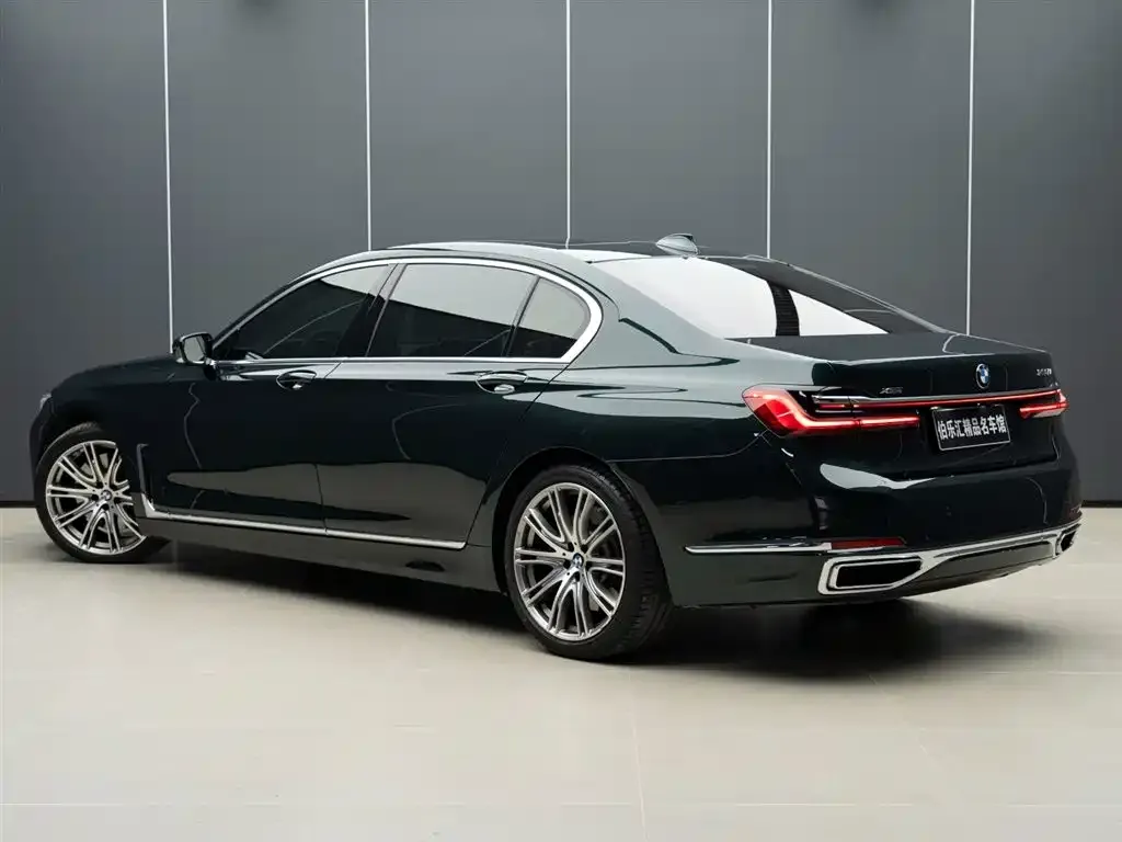 BMW 7 Series — фото 4