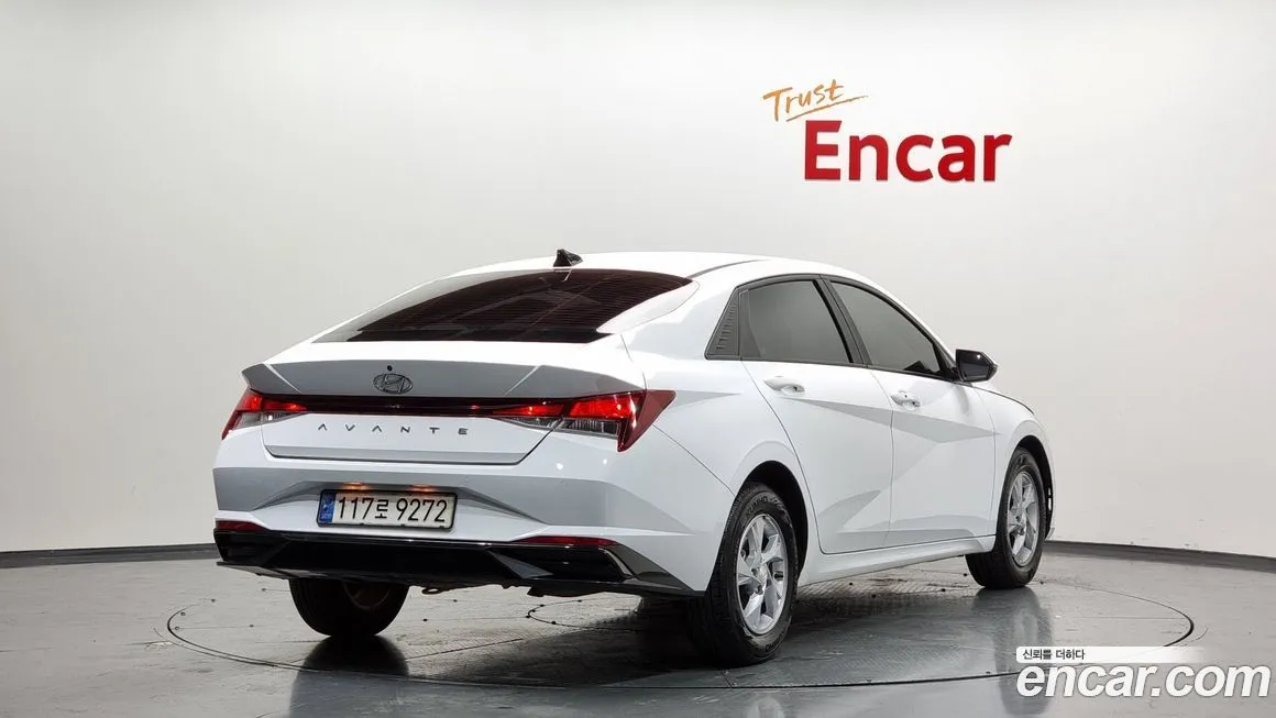 Hyundai AVANTE — фото 2