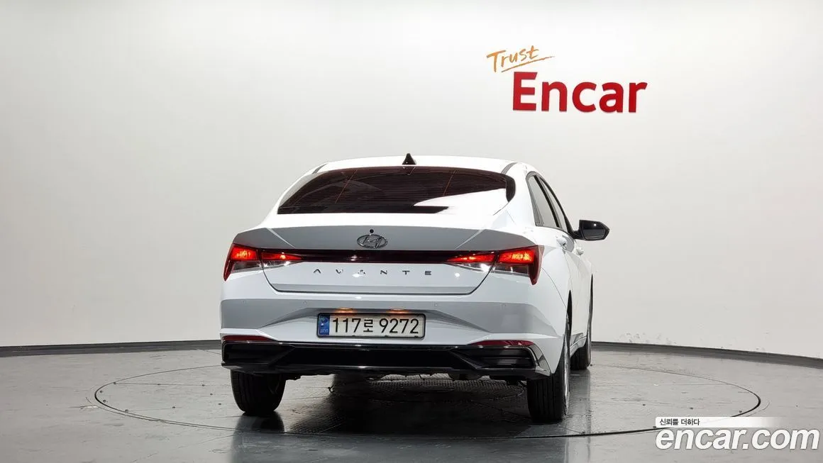 Hyundai AVANTE — фото 4