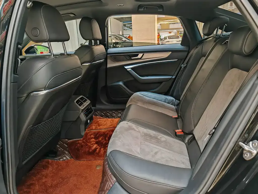 Audi A6L New Energy — фото 10