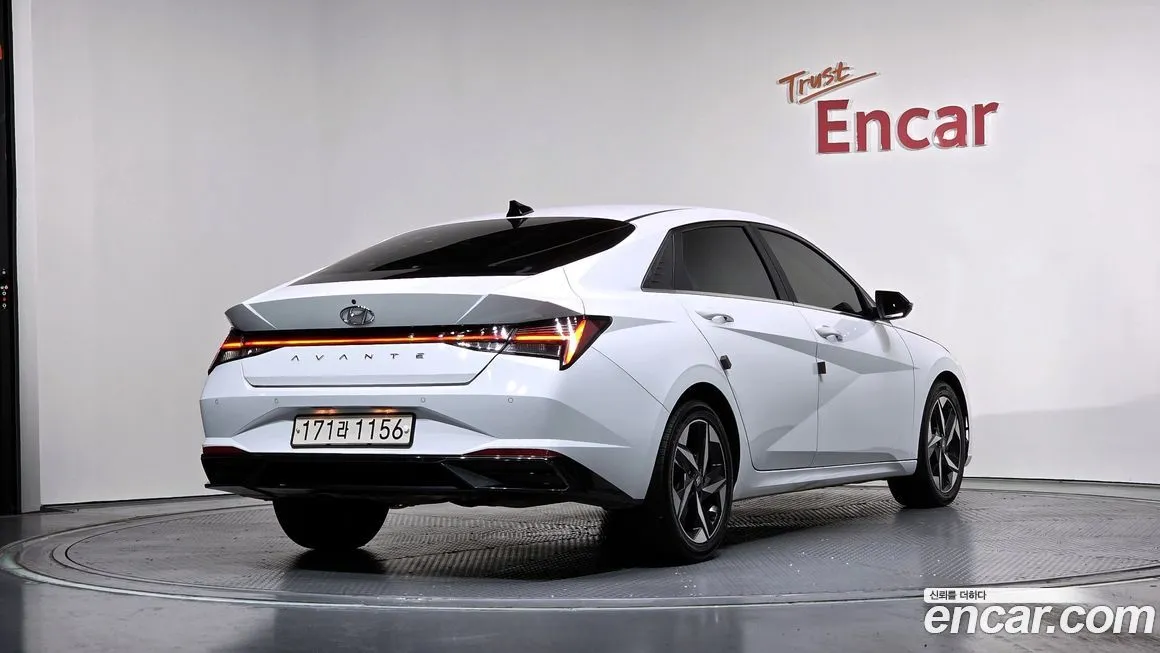 Hyundai AVANTE — фото 2