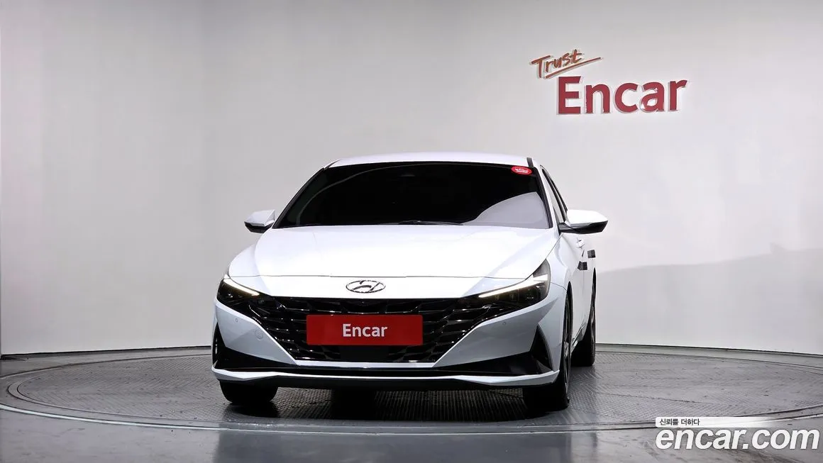 Hyundai AVANTE — фото 3