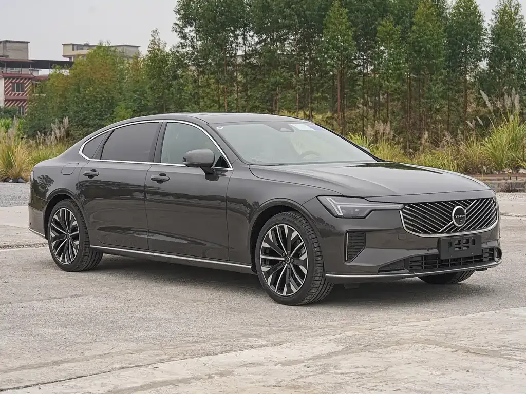 Volvo S90 — фото 3
