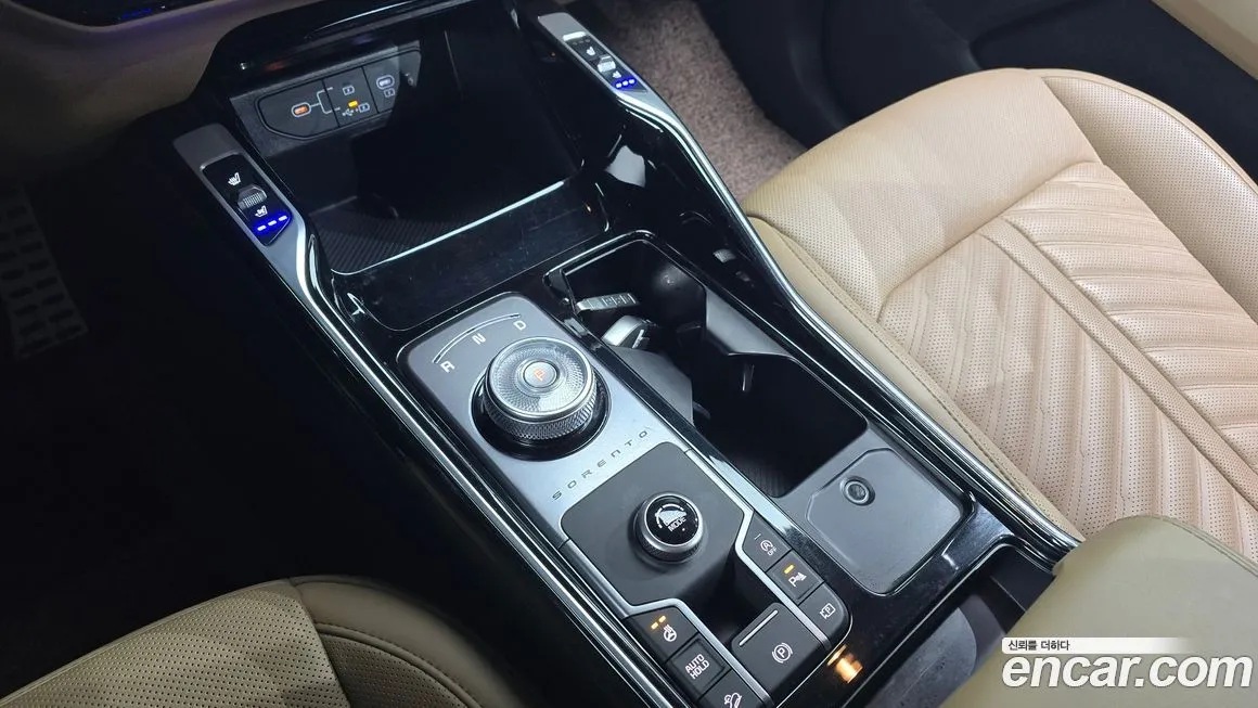 Kia Sorento — фото 9