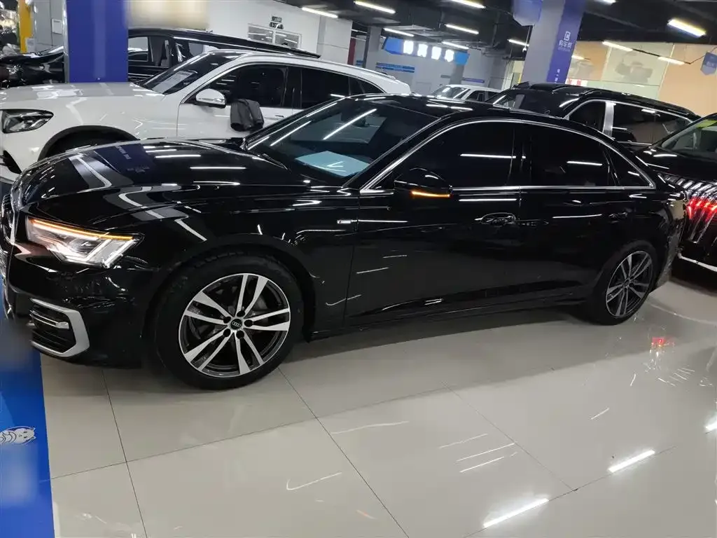 Audi A6L 2024 из CN, фото 5